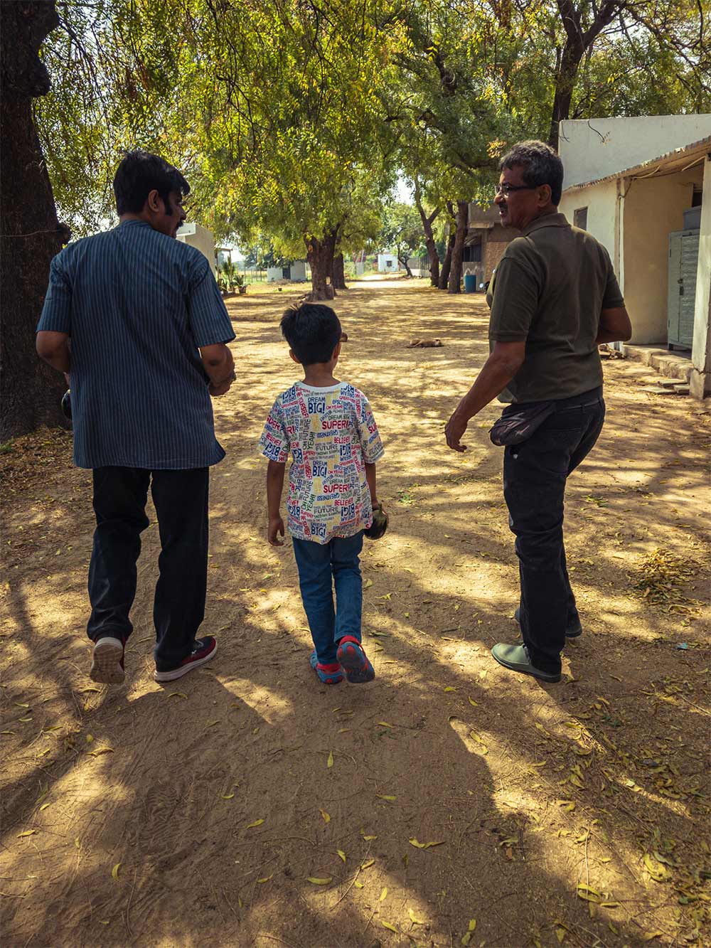 Un domaine familial inspirant en agriculture naturelle dans les environs d’Ahmedabad au Gujarat au nord-ouest de l’Inde Un domaine familial inspirant en agriculture naturelle dans les environs d’Ahmedabad au Gujarat au nord-ouest de l’Inde